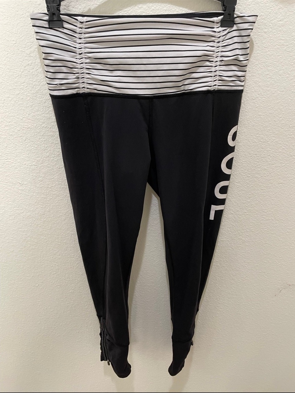 Lululemon Soul Cycle women’s leggings size 6 black cropped